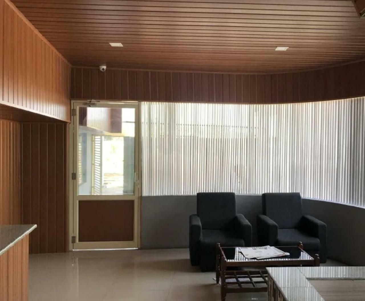 Jippus Galaxy Budget Air Port Hotel Kochi ภายนอก รูปภาพ