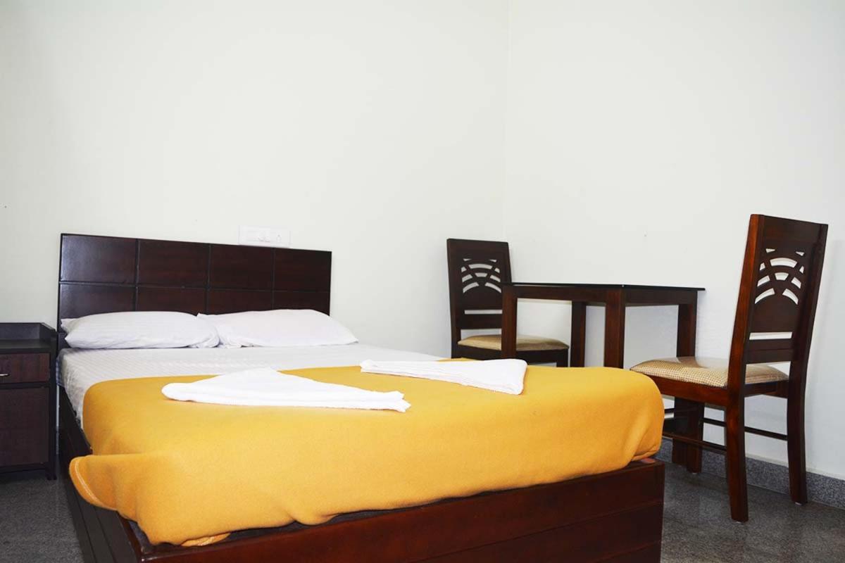 Jippus Galaxy Budget Air Port Hotel Kochi ภายนอก รูปภาพ